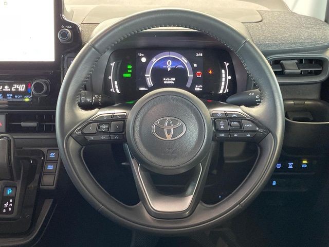 TOYOTA SIENTA HYBRID 2025