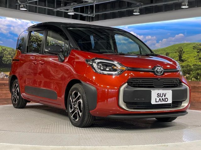 TOYOTA SIENTA HYBRID 2025