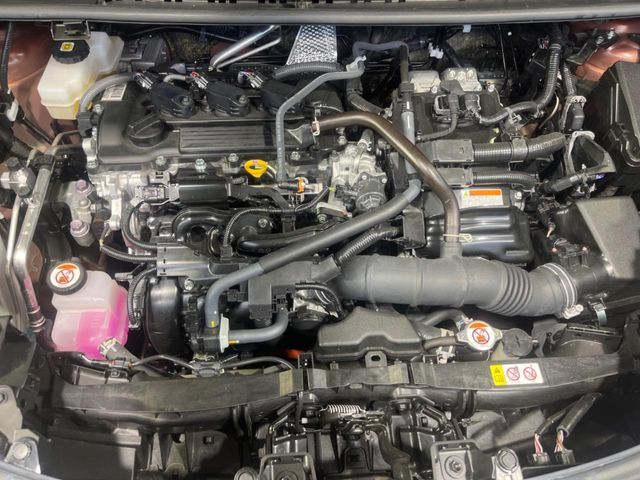 TOYOTA SIENTA HYBRID 2025