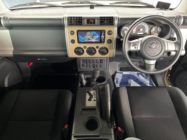 TOYOTA FJ CRUISER 4WD 2012