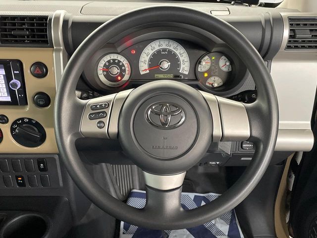 TOYOTA FJ CRUISER 4WD 2012