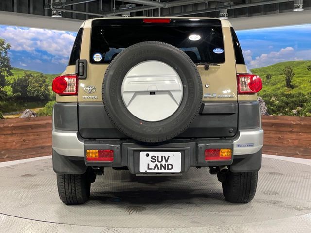 TOYOTA FJ CRUISER 4WD 2012