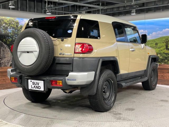 TOYOTA FJ CRUISER 4WD 2012