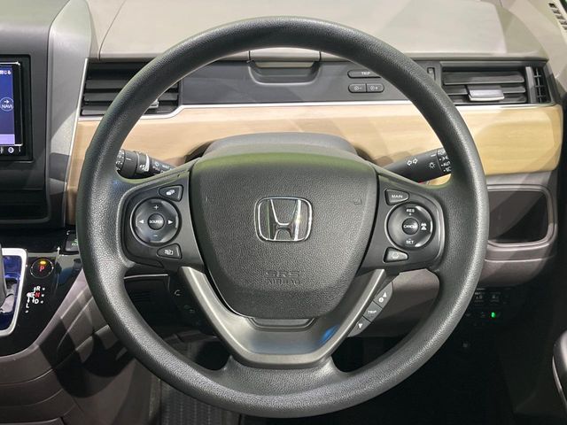 HONDA FREED HYBRID 2017