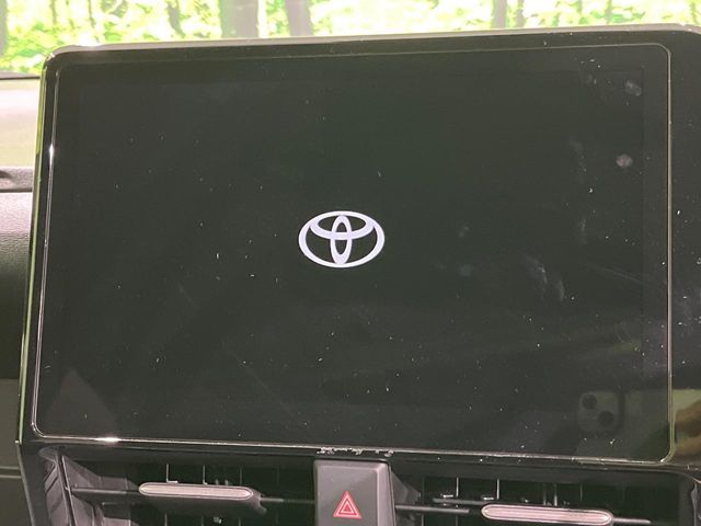 TOYOTA VOXY HYBRID 2025