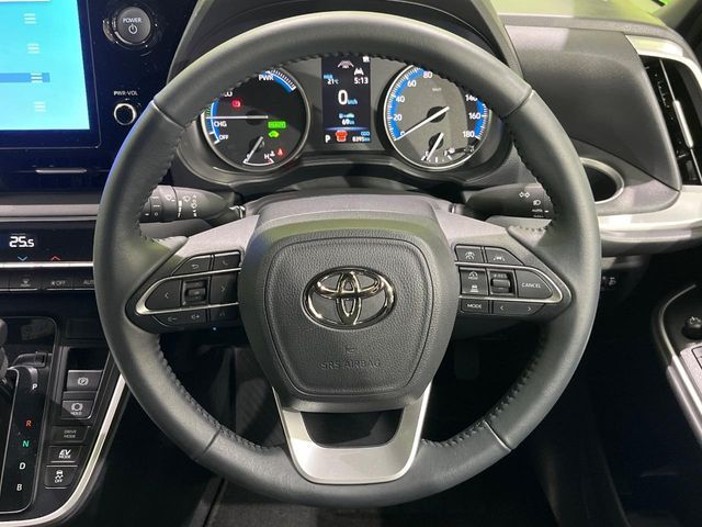 TOYOTA VOXY HYBRID 2025