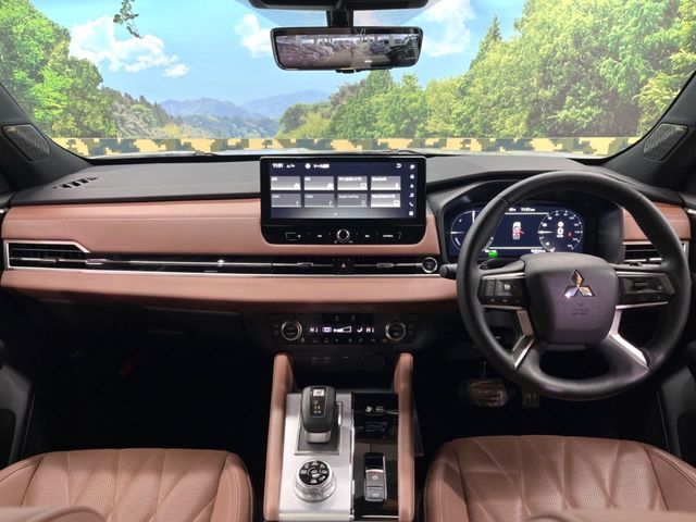 MITSUBISHI OUTLANDER PHEV 2024