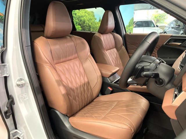 MITSUBISHI OUTLANDER PHEV 2024