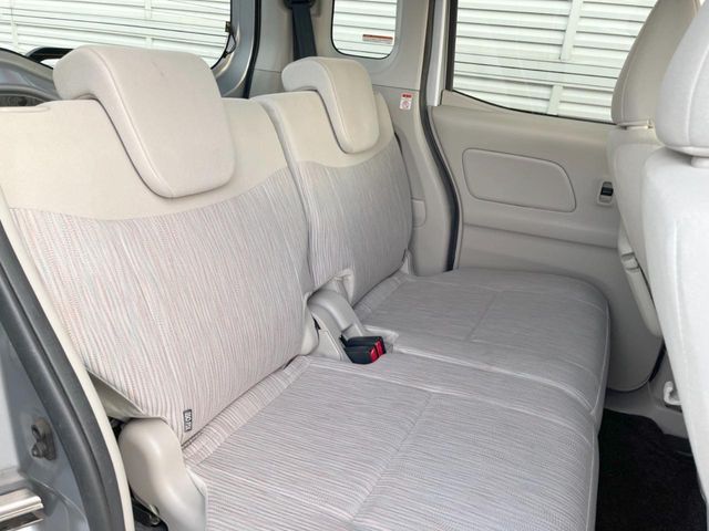 MITSUBISHI eK SPACE 2017