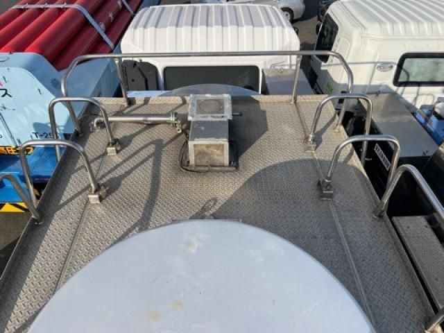 NISSAN DIESEL Quon 2007