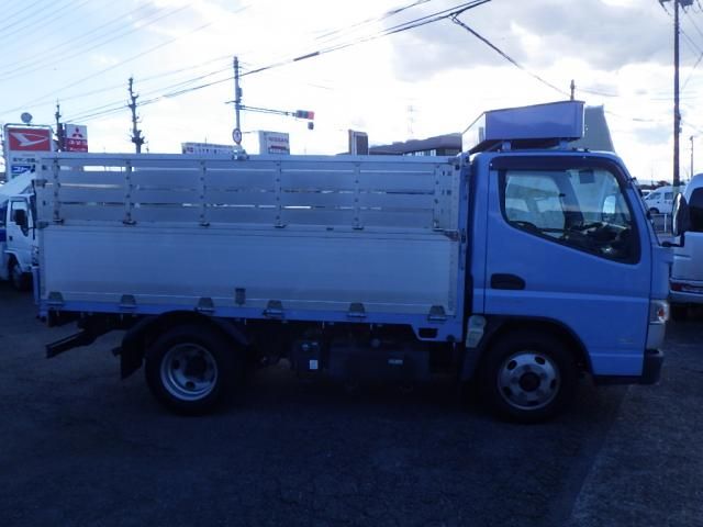 MITSUBISHI CANTER 2016