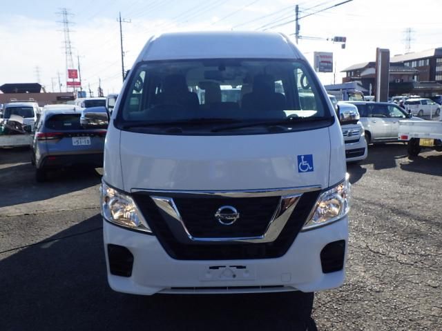 NISSAN NV350 CARAVAN 2019
