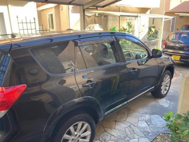 TOYOTA VANGUARD 2WD 2011