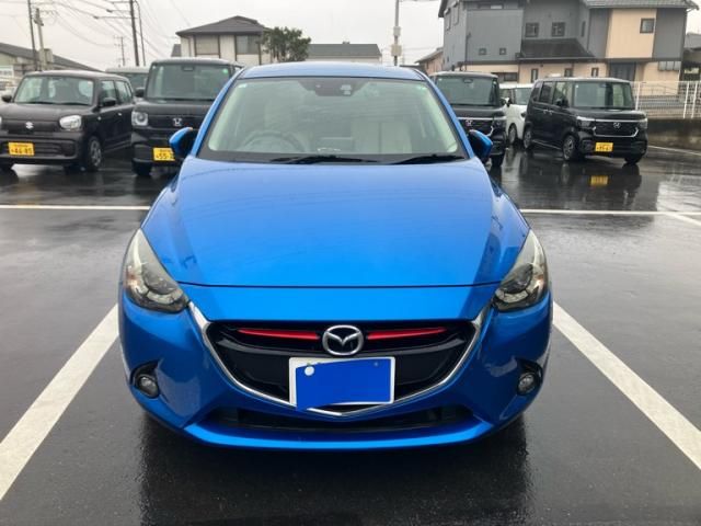 MAZDA DEMIO 2015