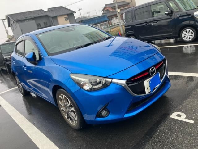 MAZDA DEMIO 2015