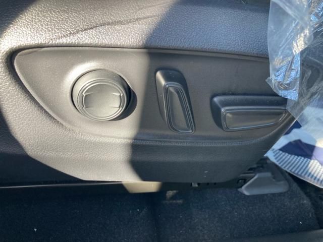 TOYOTA HARRIER 2WD 2021