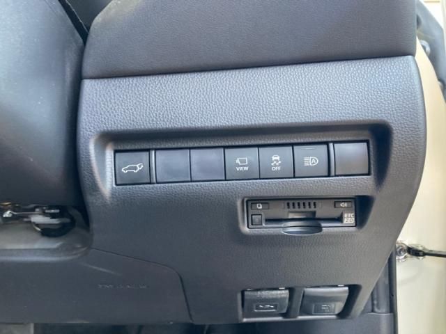 TOYOTA HARRIER 2WD 2021