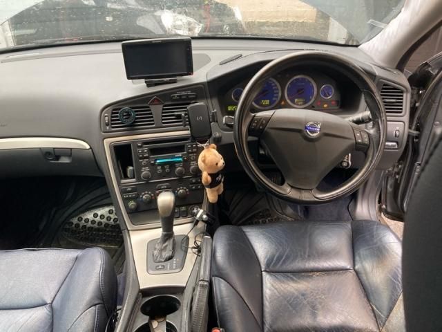 VOLVO VOLVO V70 2005