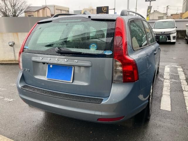 VOLVO VOLVO V50 2011