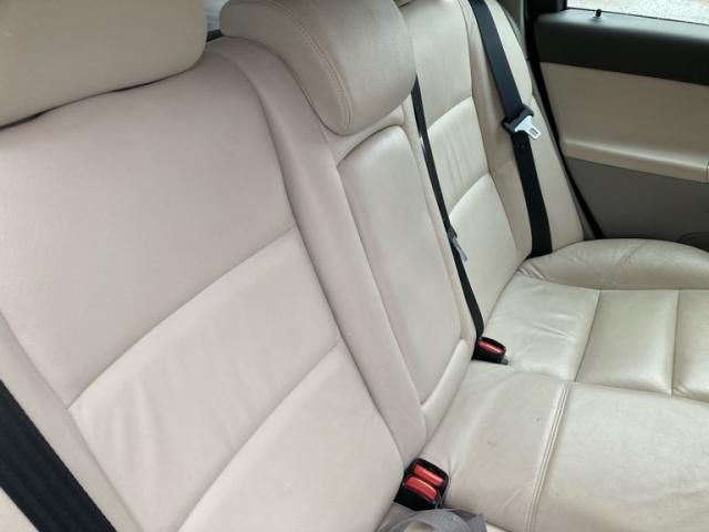 VOLVO VOLVO V50 2011