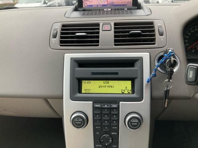 VOLVO VOLVO V50 2011