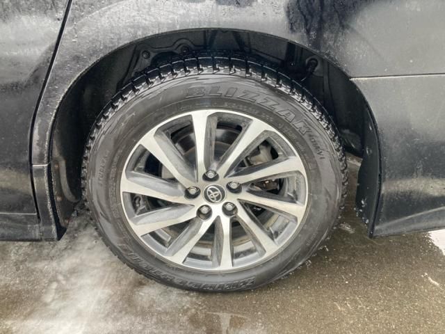 TOYOTA ALPHARD hybrid 4WD 2015