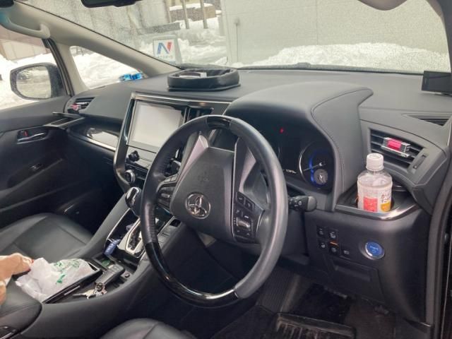 TOYOTA ALPHARD hybrid 4WD 2015