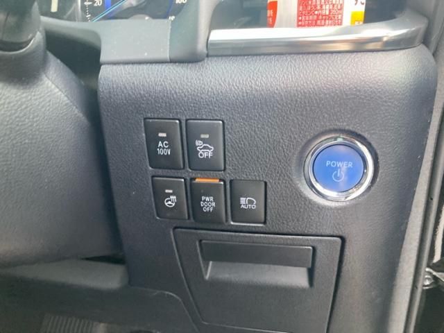 TOYOTA ALPHARD hybrid 4WD 2015