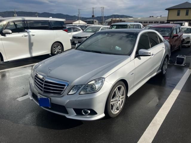 MERCEDES BENZ MERCEDES BENZ E class sedan 2010