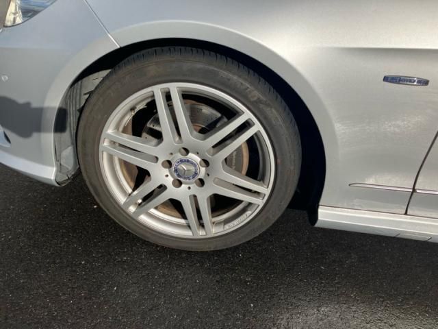 MERCEDES BENZ MERCEDES BENZ E class sedan 2010