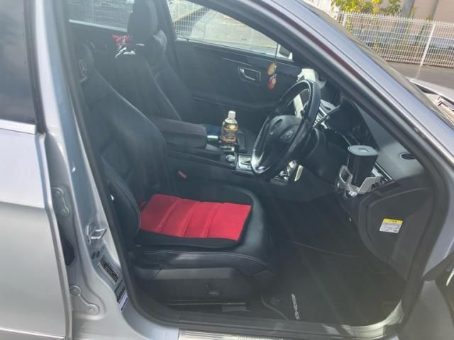 MERCEDES BENZ MERCEDES BENZ E class sedan 2010