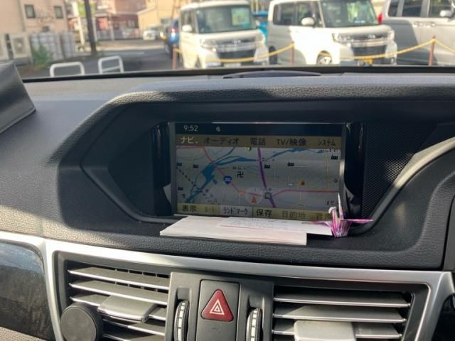 MERCEDES BENZ MERCEDES BENZ E class sedan 2010