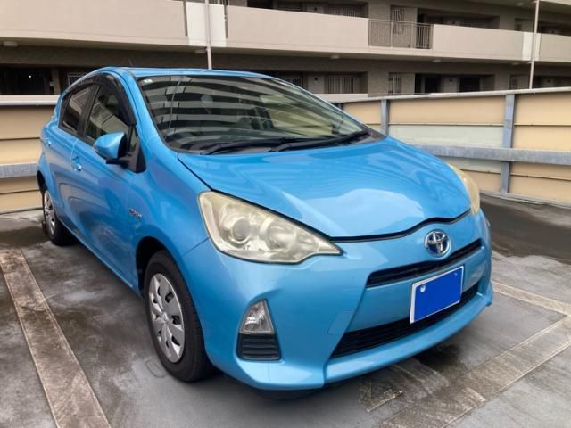 TOYOTA AQUA 2012