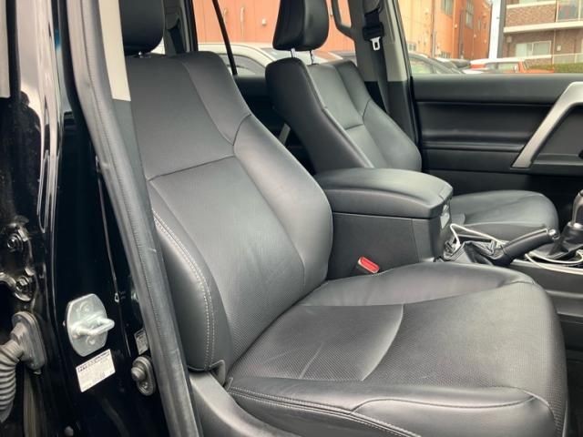 TOYOTA LANDCRUISER PRADO 2023