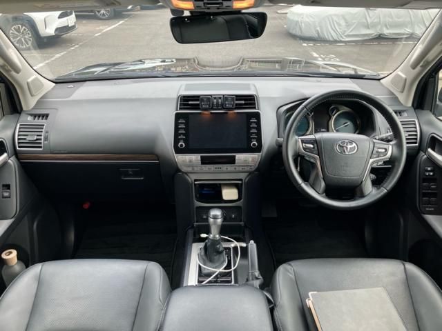 TOYOTA LANDCRUISER PRADO 2023