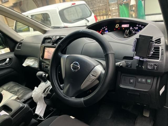 NISSAN SERENA  WG 4WD 2015