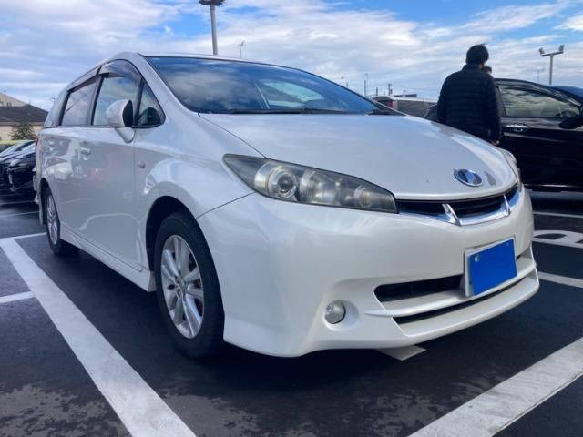 TOYOTA WISH 2009