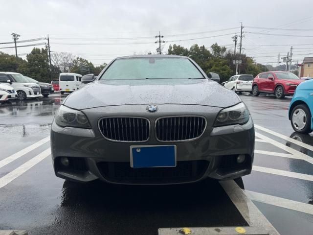 BMW BMW 5series sedan 2010