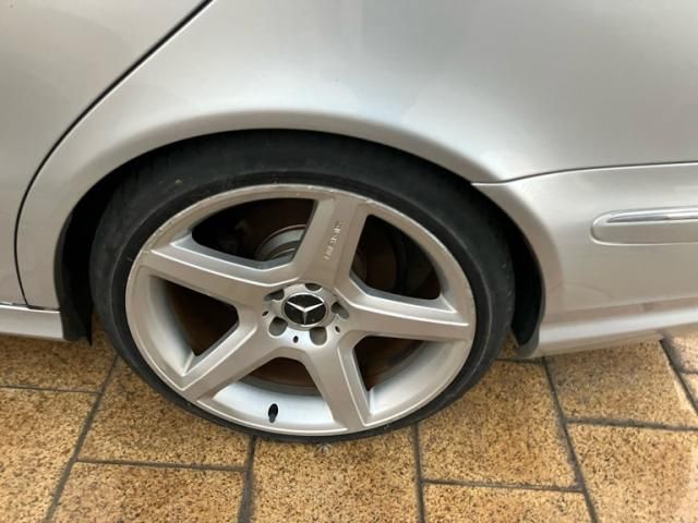 MERCEDES BENZ MERCEDES BENZ E class sedan 2008