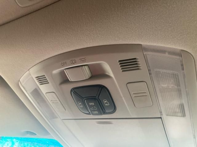 TOYOTA VELLFIRE 2014