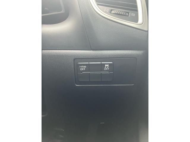 MAZDA AXELA sedan 2017