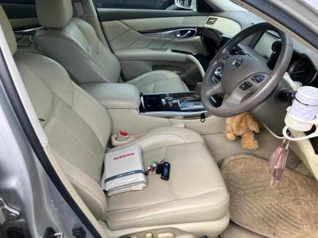 NISSAN FUGA HYBRID 2011