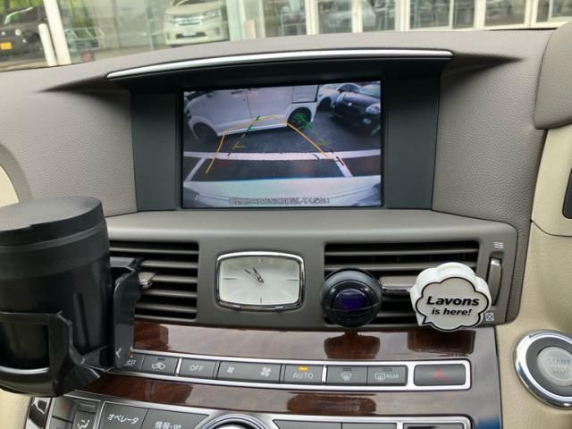 NISSAN FUGA HYBRID 2011