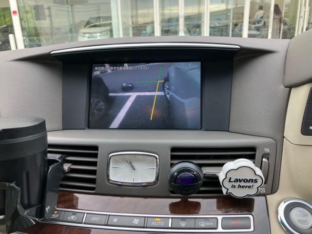 NISSAN FUGA HYBRID 2011