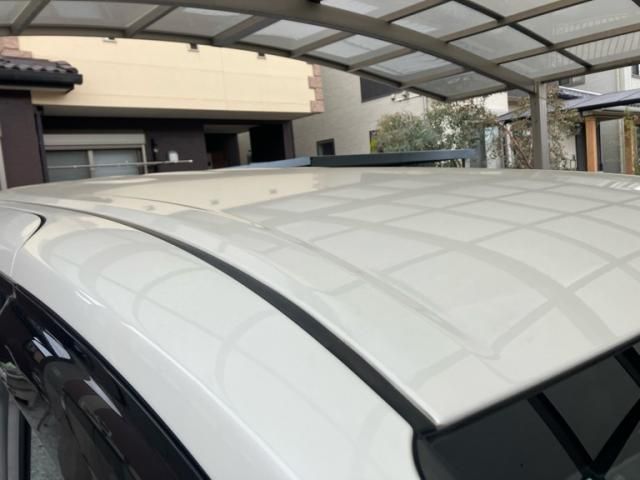 TOYOTA VOXY HYBRID 2017