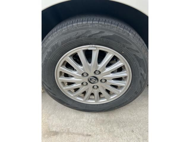 TOYOTA VOXY HYBRID 2017