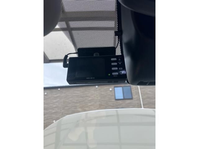 TOYOTA VOXY HYBRID 2017