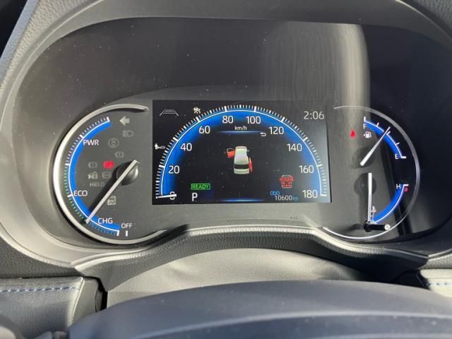 TOYOTA VOXY HYBRID 2023