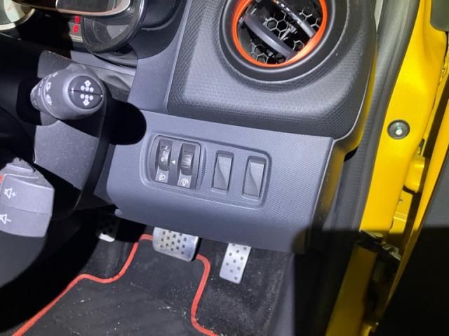 RENAULT RENAULT LUTECIA 2014