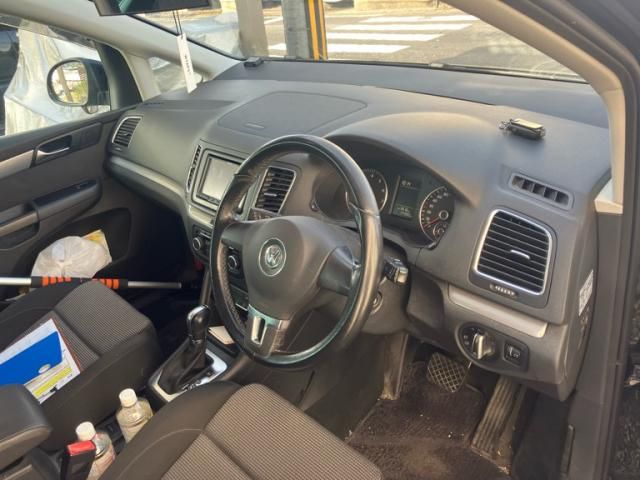 VOLKSWAGEN VOLKSWAGEN SHARAN 2011
